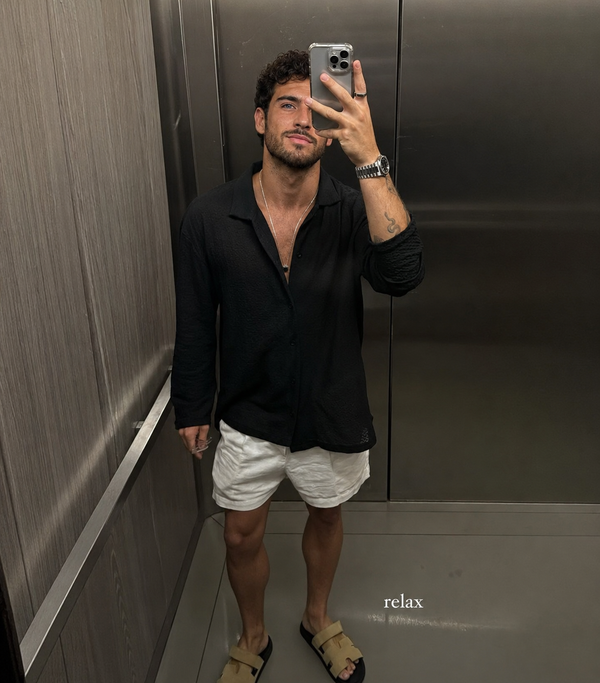 Ο @Louis__spener1 φοράει το Ravello Λινό Πουκάμισο